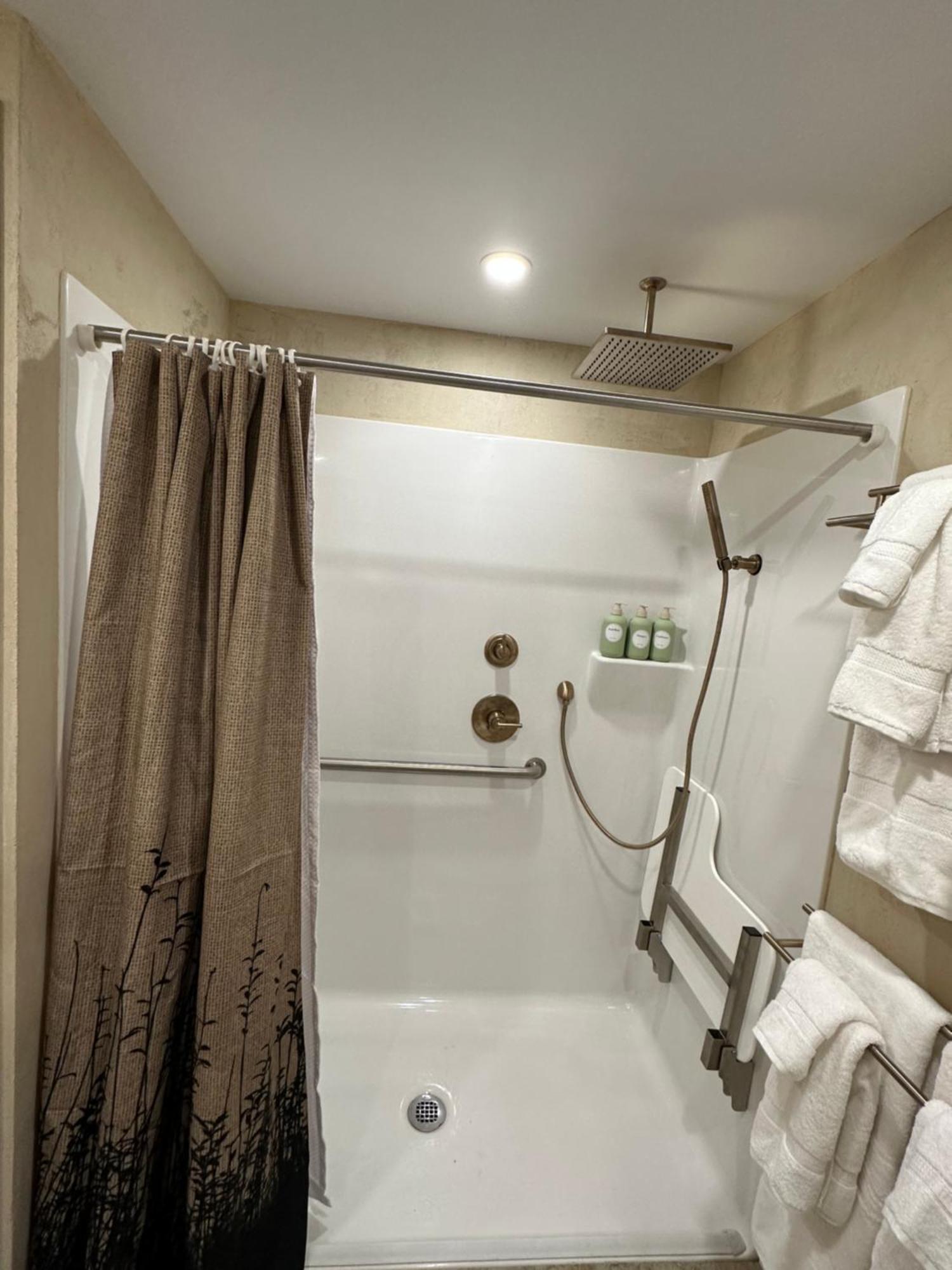 Deluxe Vc 3 Bd/2bath, Whealchair Accessible Ferienhaus *